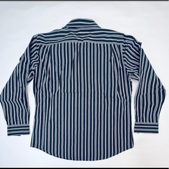 APT 9 Size L CASUAL BUTTON DOWN - Picture 3 of 6